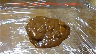 【fetish】Japanese girl food crush with Knee high socks asics spike tremble Sneaker&period;